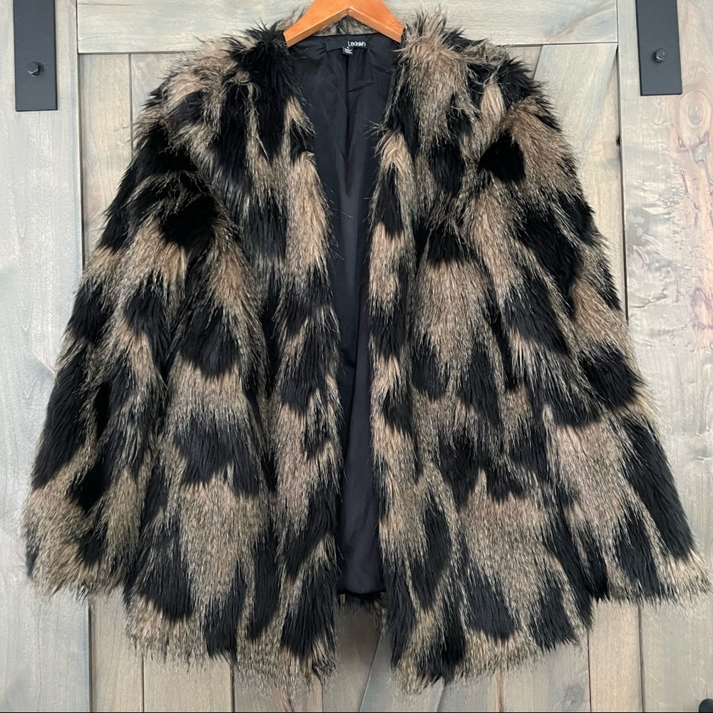 Urban Outfitters Ladakh โPepeโ Faux Fur Jacket - Picture 3 of 16